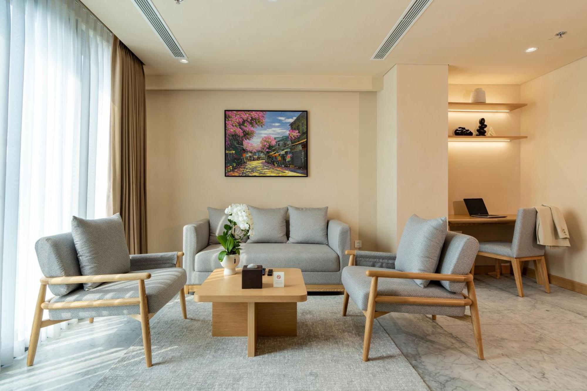 The Five Suites Lilas Ханой Экстерьер фото