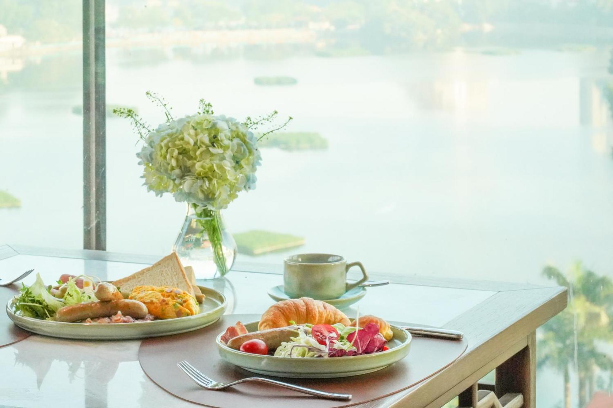The Five Suites Lilas Ханой Экстерьер фото