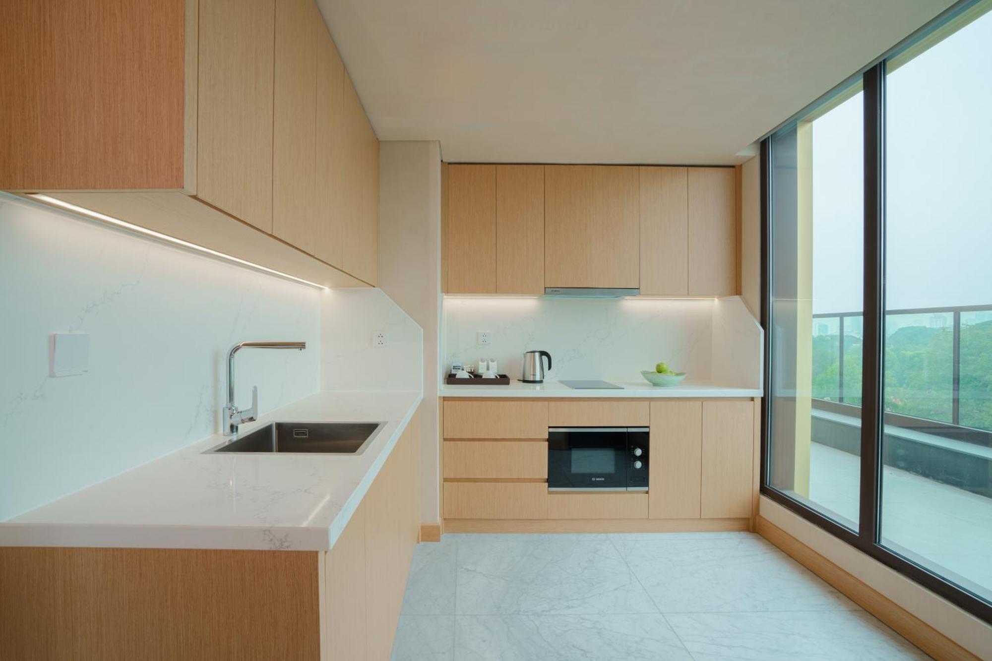 The Five Suites Lilas Ханой Экстерьер фото