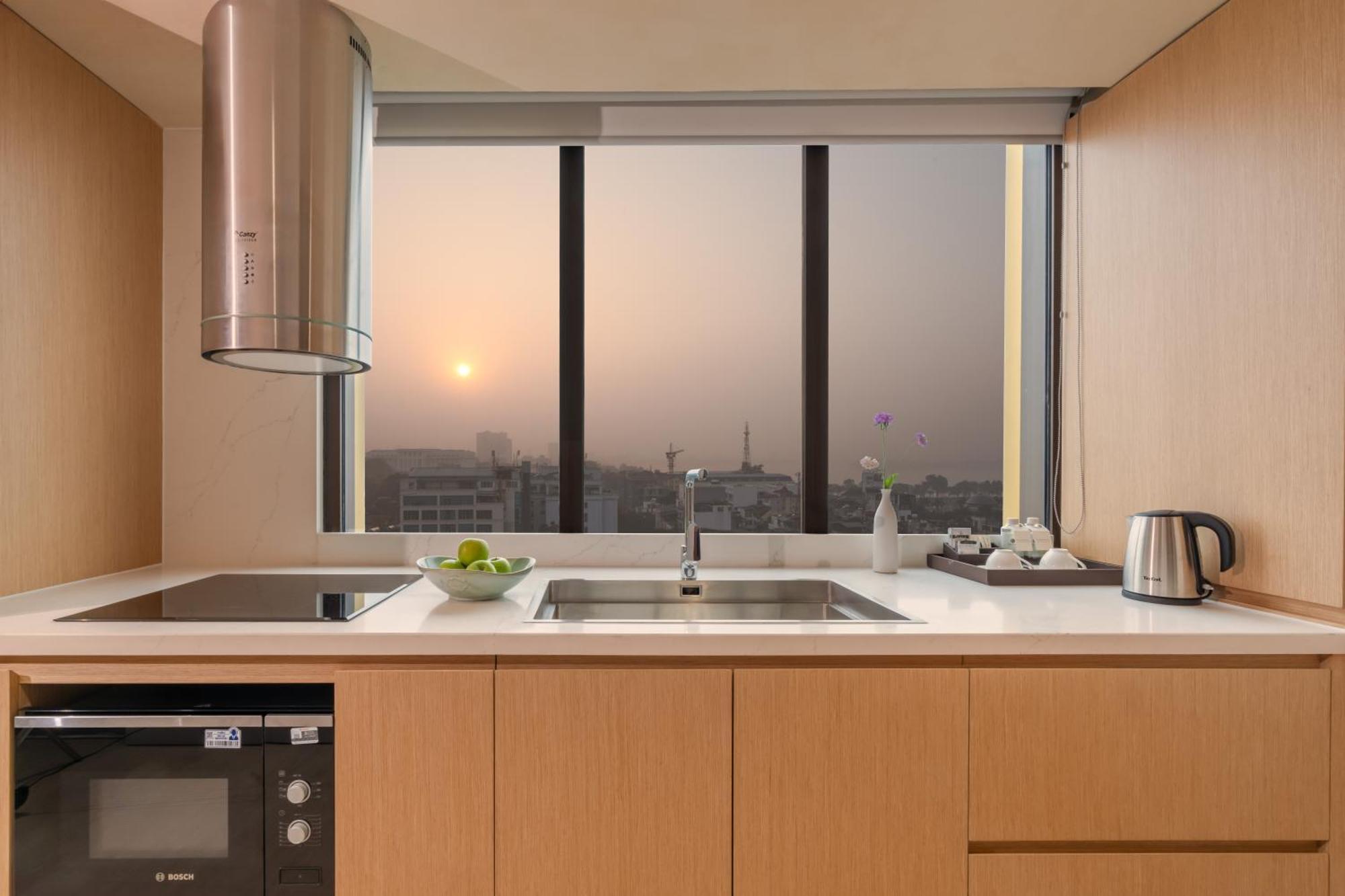 The Five Suites Lilas Ханой Экстерьер фото
